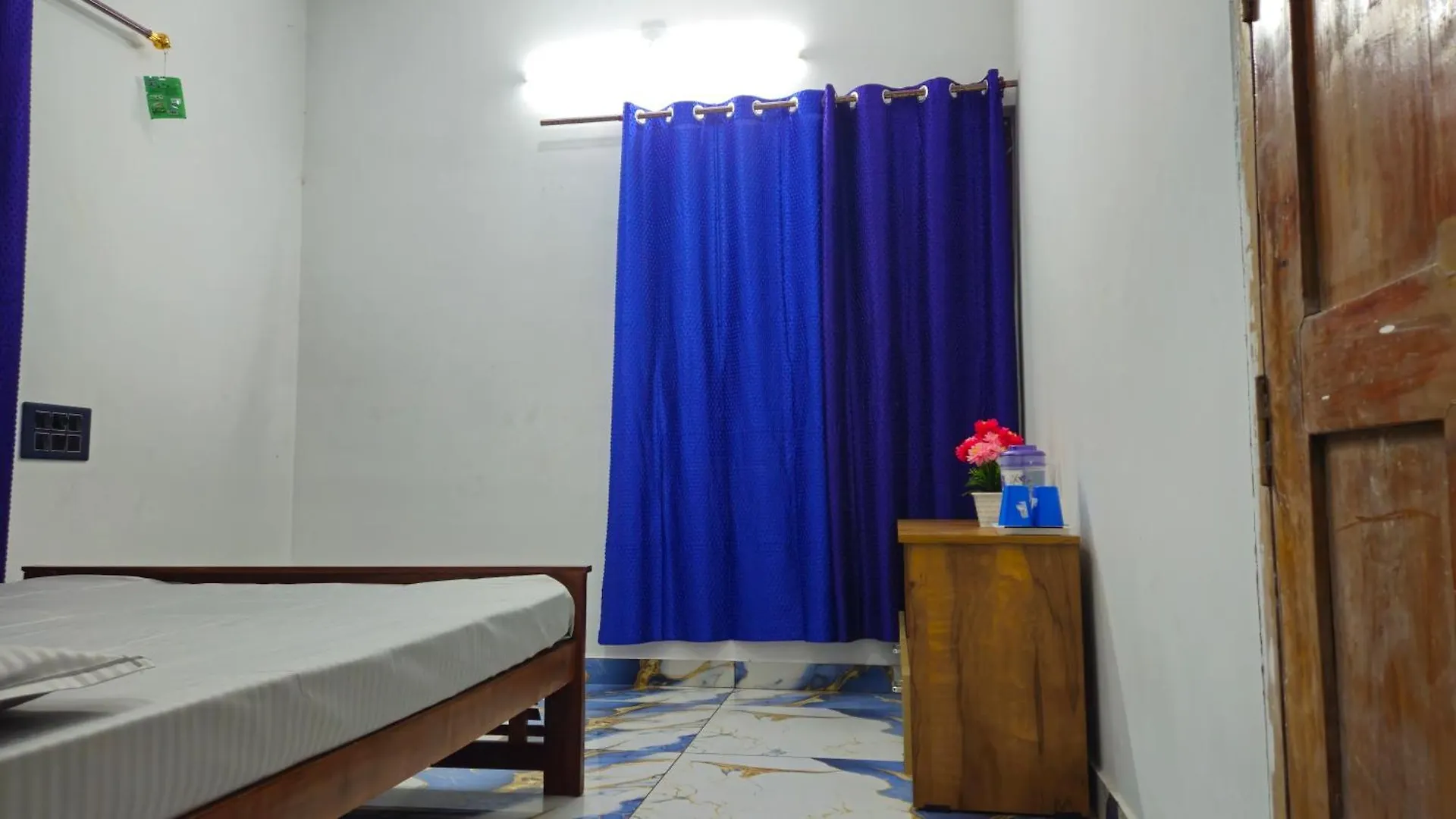 Neelambari Homestay Varkala