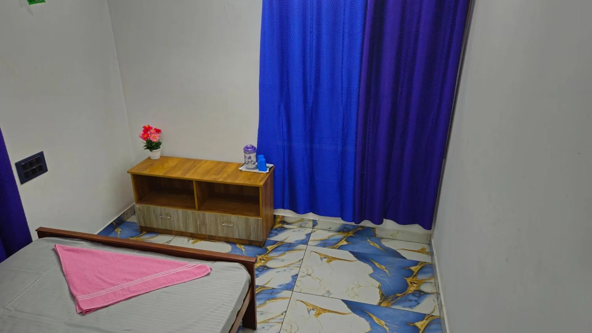Neelambari Homestay Varkala